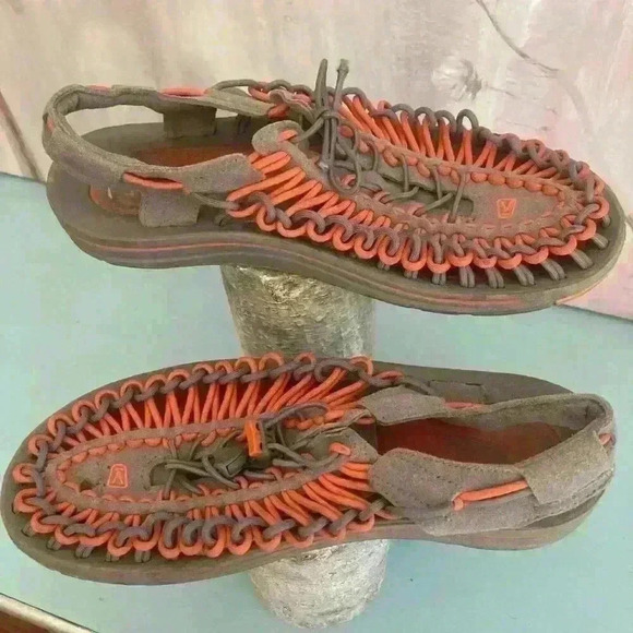 KEEN Men's Uneek Sandals Hiking Water Gorpcore Multisport River Shoes size 8 - Picture 2 of 9